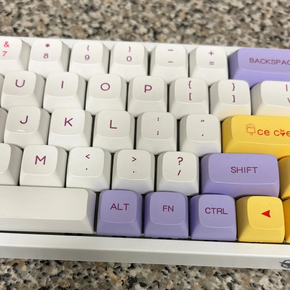 BOYI White Mechanical Keyboard with Pastel Pink, Purple & Yellow Keycaps